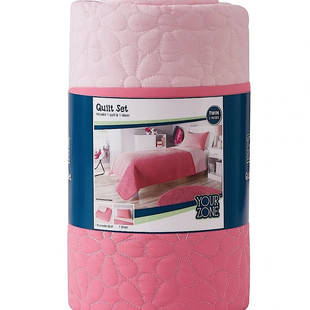 Reversible Embroidered Daisy Design 2 Piece Twin Quilt Set Pink & White NEW